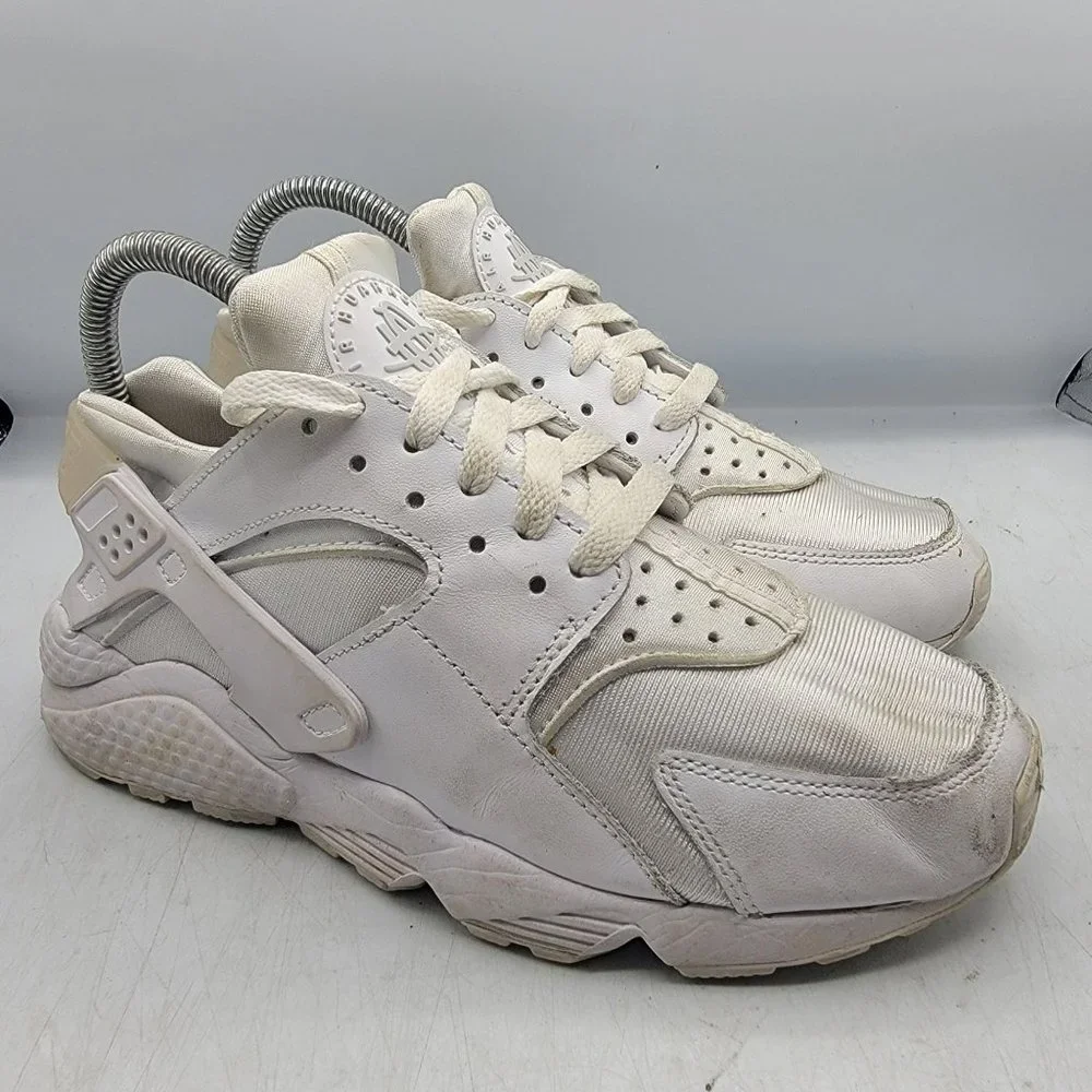 Nike Air Huarache Womens 7 Triple White Sneaker Shoes Athletic Casual DH4439-102